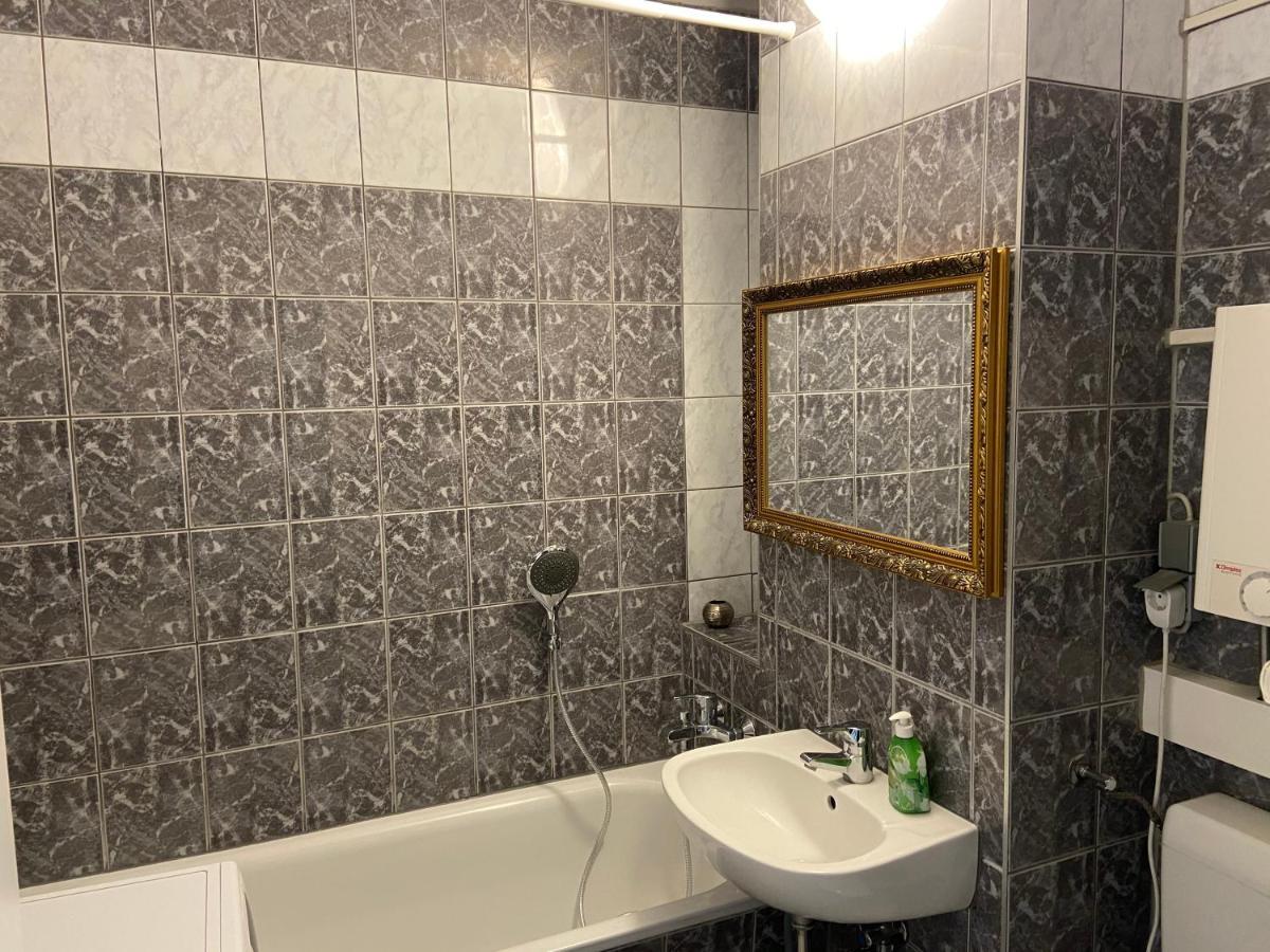 Schoene Kleine Wohnung Cottbus Dış mekan fotoğraf